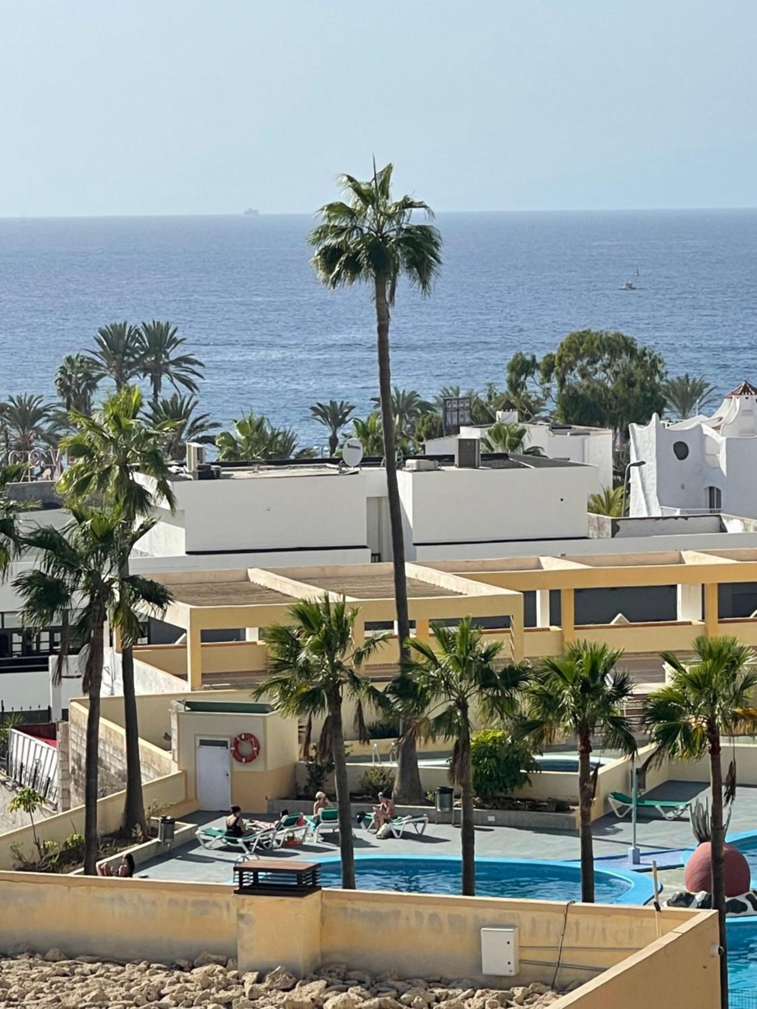 Royal View Apartment - Playa De Las Americas Bagian luar foto